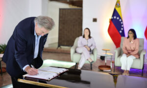 Colombiana GeoPark y gobierno interino firman contrato para operar bloque petrolero por 25 años