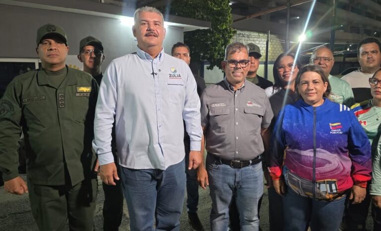 Gobernación y Vicepresidencia de Servicios despliegan Bricomiles para adecuar 50 escuelas en el Zulia