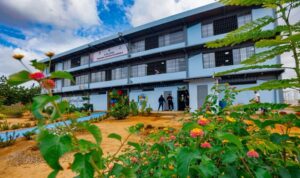 Gobernador inaugura el Complejo Educativo Nacional Licenciada Roraima Asansa Escandela en San Francisco