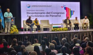 Gobernador inaugura Simposio sobre Bicentenario del Congreso Anfictiónico