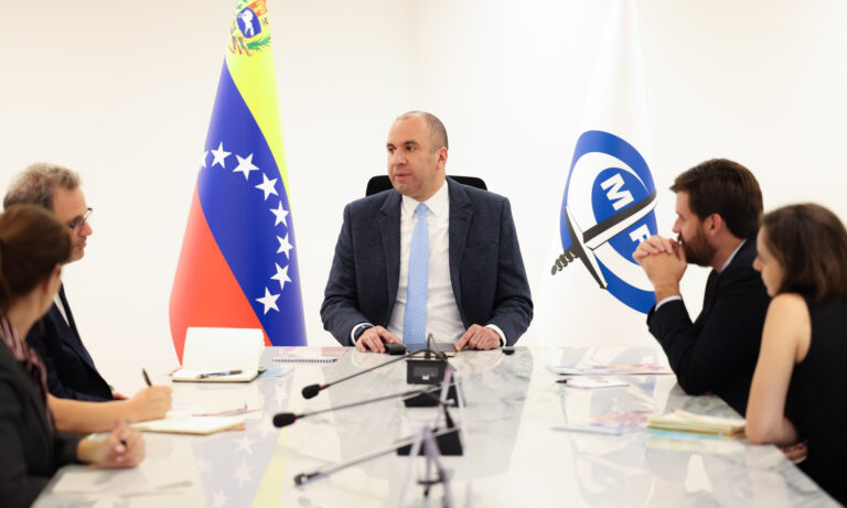 Fiscalía y HRW hablan sobre derechos humanos y reforma judicial