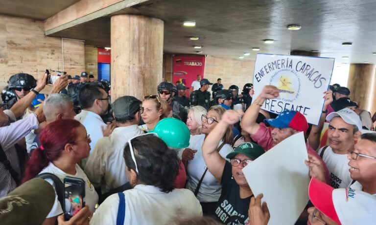 Jubilados y pensionados denuncian que el salario en el país “es algo simbólico”