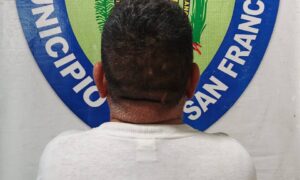 Lo arrestan tras ser grabado mientras hurtaba en un Farmatodo de San Francisco