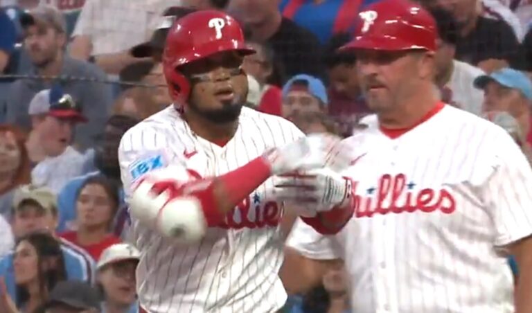 Luis Arráez llega a los 1.200 hits y sigue líder bate en la MLB