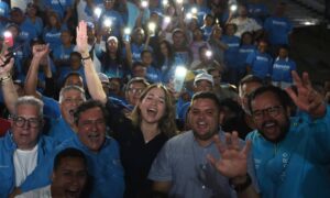 Machado prevé próximo “reencuentro de todos” tras retorno de Claudia Macero
