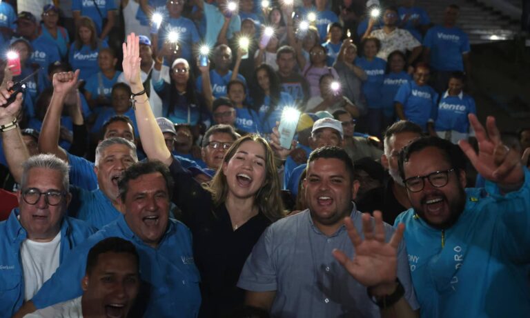 Machado prevé próximo “reencuentro de todos” tras retorno de Claudia Macero
