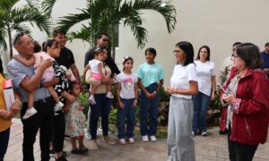 Delcy Rodríguez reporta entrega de 709 viviendas a afectados por terremotos