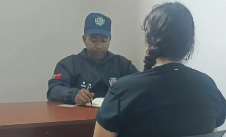 La detienen por muerte de su perro: se habría ahorcado para librarse de la correa