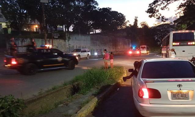 Alertan sobre traslados arbitrarios de presos políticos en El Rodeo I