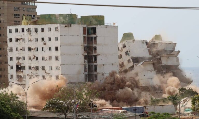 Gobierno interino desmiente que demolerá 39 edificios en La Guaira