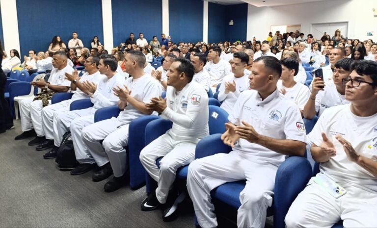 Se gradúan 119 nuevos técnicos y auxiliares en el Hospital Universitario
