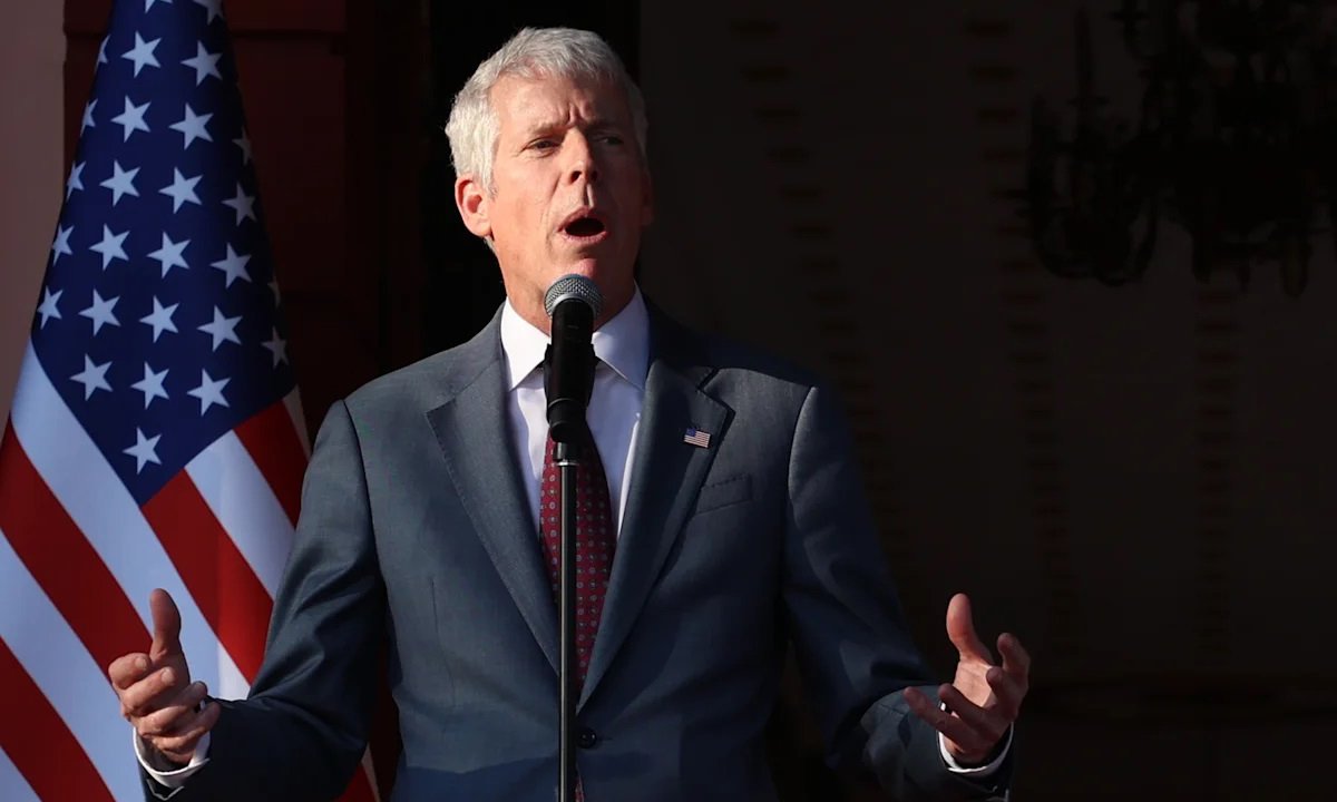 Chris Wright dice que habrá elecciones en Venezuela, pero evita dar una fecha