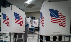 Tribunal Supremo permite al gobierno de Trump aplicar un sistema de control de votantes