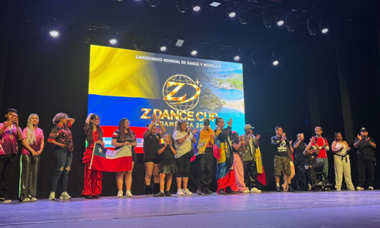 Academia de baile de Los Puertos triunfa en torneo sudamericano