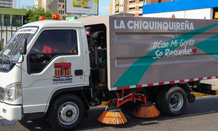 Alcaldía incorpora dos barredoras mecánicas para reforzar la limpieza vial en Maracaibo