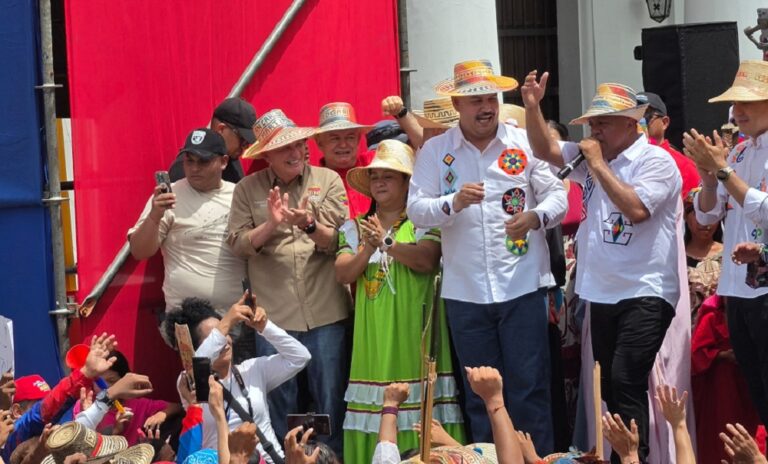 Di Martino: “Conmemorar la resistencia indígena es reencontrarnos con nuestras raíces y la vida”