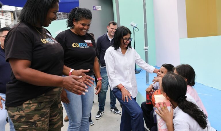 Delcy Rodríguez a su regreso del Foro de la FAO: Venezuela está cerca del hambre cero