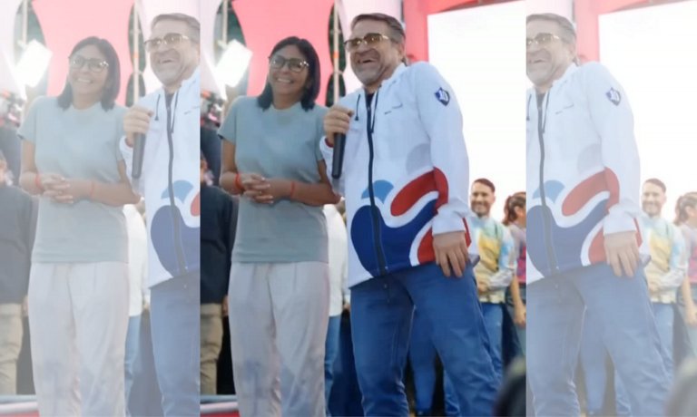 Delcy Rodríguez canta y baila en un mitin en Guacara