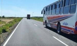 Denuncian maltrato a pasajeros en la ruta Maracaibo – Los Filúos – La Raya