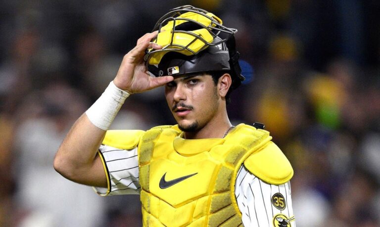 Ethan Salas es el receptor más joven en debutar en “playoffs” de la MLB