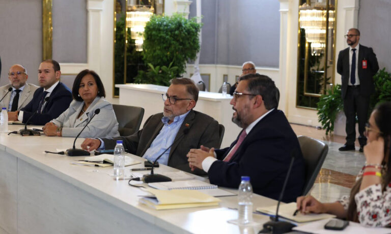 Oposición llama a la sociedad civil a postularse para renovar el TSJ