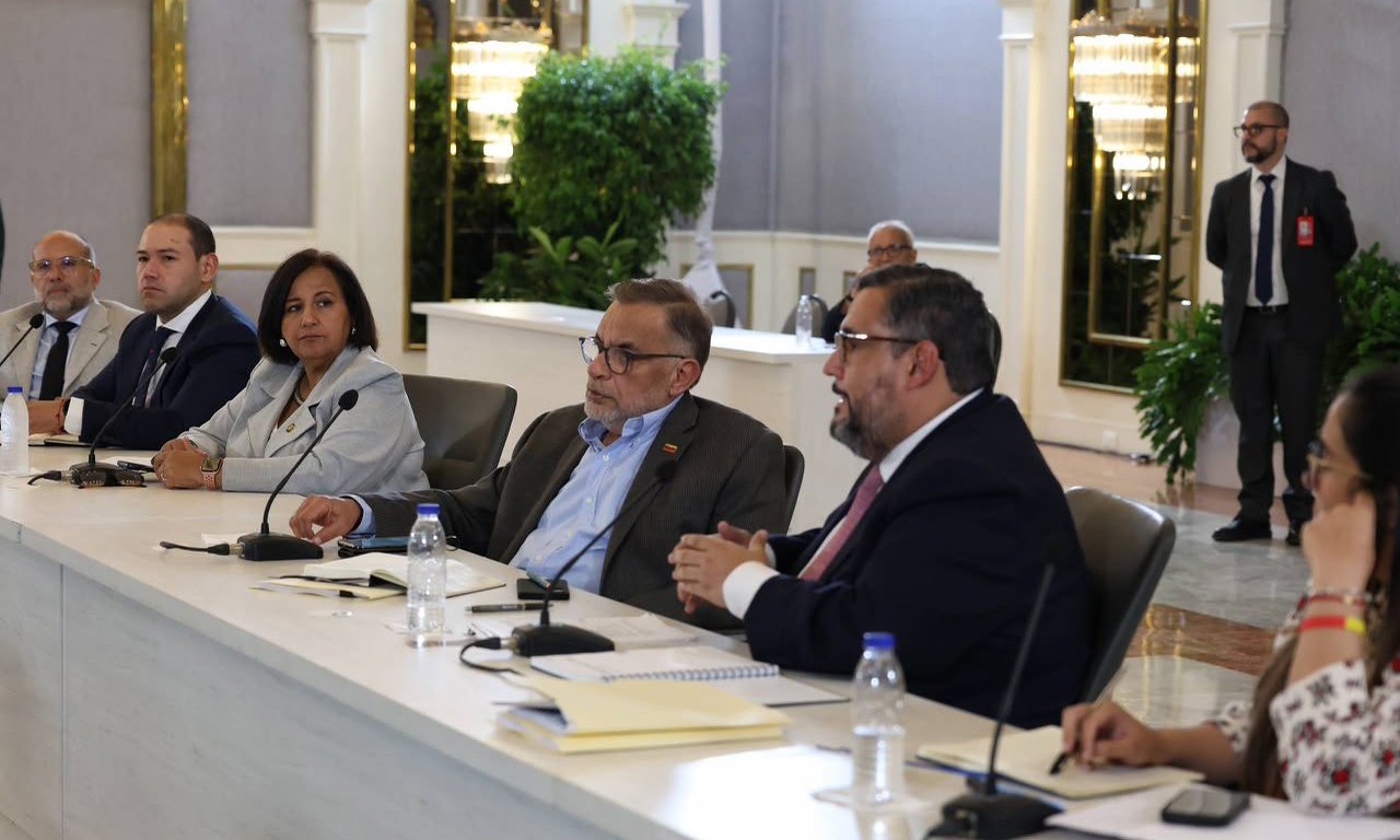 Oposición llama a la sociedad civil a postularse para renovar el TSJ
