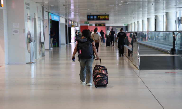 Aeropuerto de Tocumen reanuda operaciones tras el terremoto en Panamá
