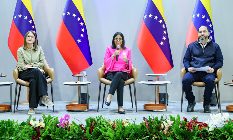 Delcy Rodríguez felicita al Zulia durante el cierre de la CEPEG 2026