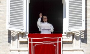 Hospitalizarán al Papa este martes para ser operado de nódulo en el pulmón