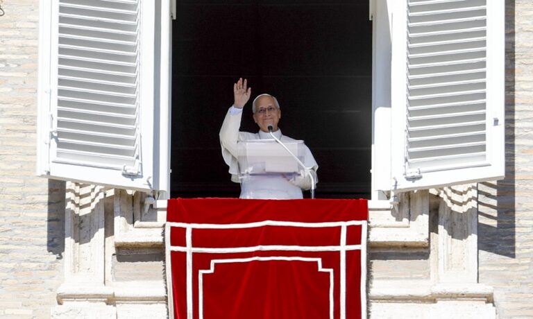Hospitalizarán al Papa este miércoles para ser operado de nódulo en el pulmón