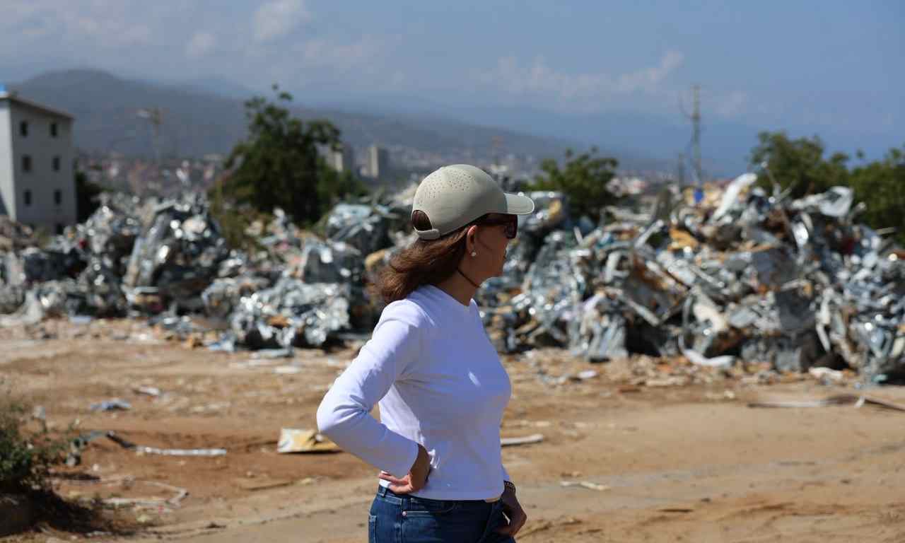 Machado en La Guaira: “Con nuestras manos que fueron capaces de salvar vida, vamos a construir un país”