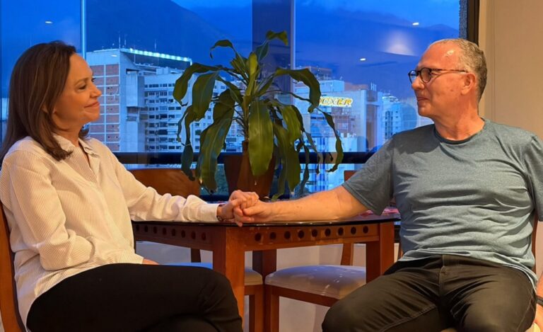 Perkins Rocha tras la visita de Machado en su casa por cárcel: “¡Con ella hasta el final!”