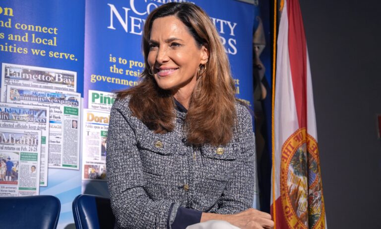 María Elvira Salazar afirma que Trump apoyará legalizar a algunos inmigrantes