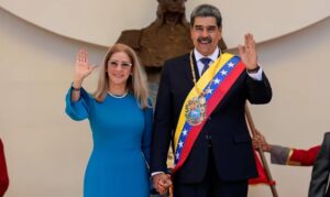 EE. UU. acusa a Maduro y Flores de conspirar para cometer torturas hasta con descargas eléctricas