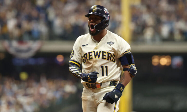 Jackson Chourio lidera triunfo de Milwaukee en el primer juego de la Serie Mundial