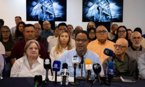 Rafael Ramírez activa recolección de firmas para exigir la autosuficiencia eléctrica del Zulia