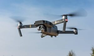 Gobierno interino levanta suspensión del uso de drones en el país